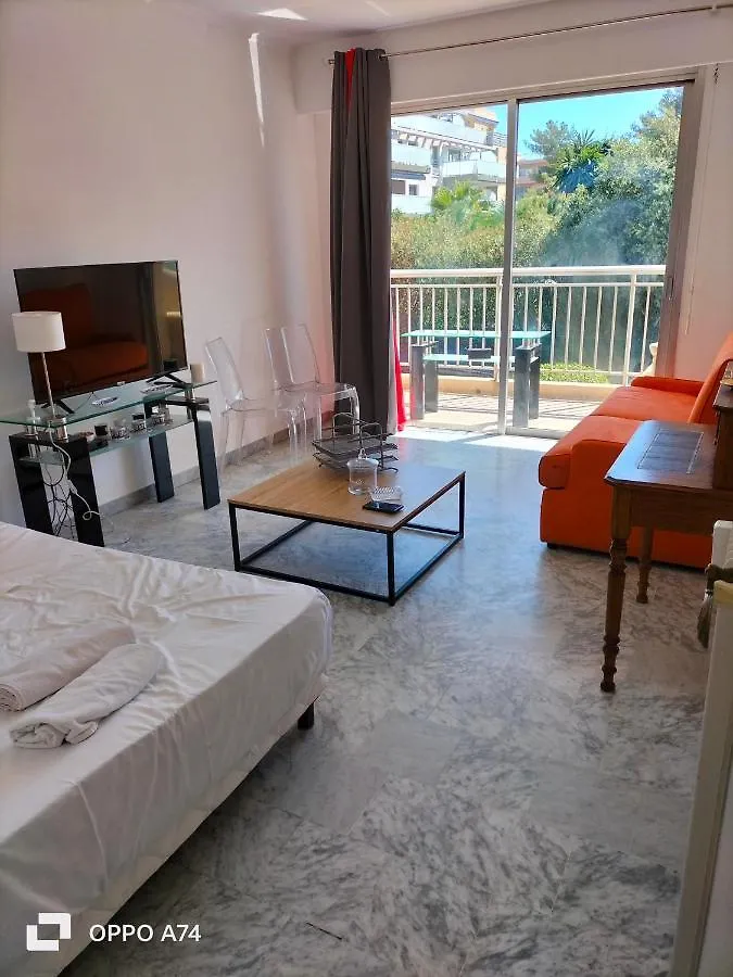 Apartment Residence Le Persepolis 50 M De La Mer Cagnes-sur-Mer France